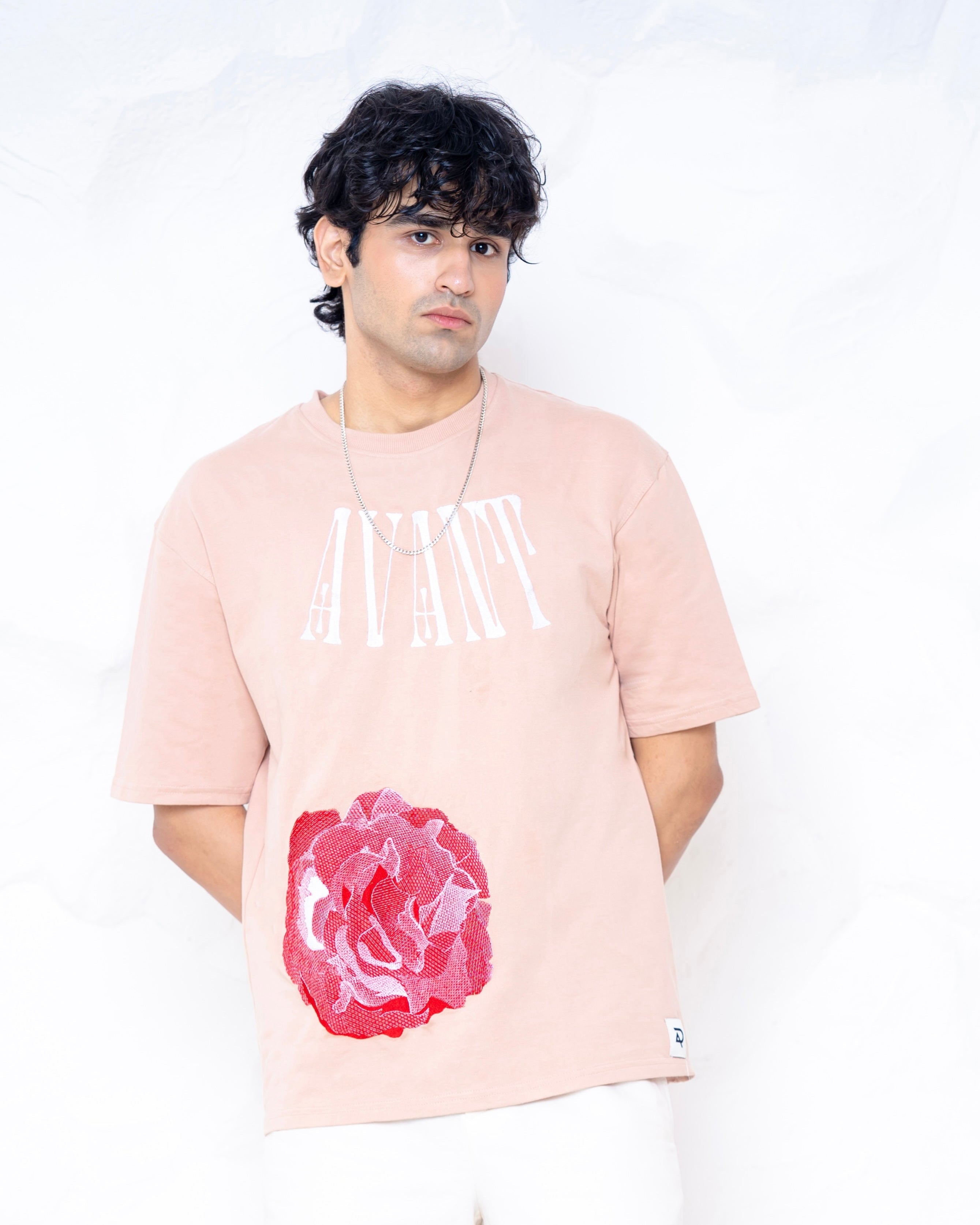 Rose Noir tee shirt – Avant-Divine-2025